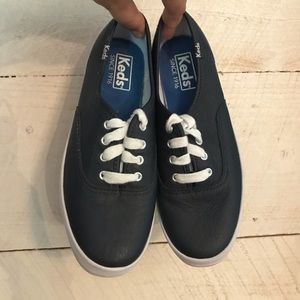 New Keds navy blue leather shoe